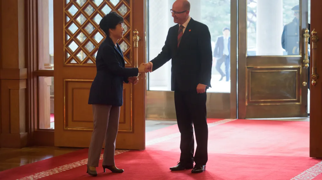 Jihokorejská prezidentka Pak Kun-hje a český premiér Sobotka