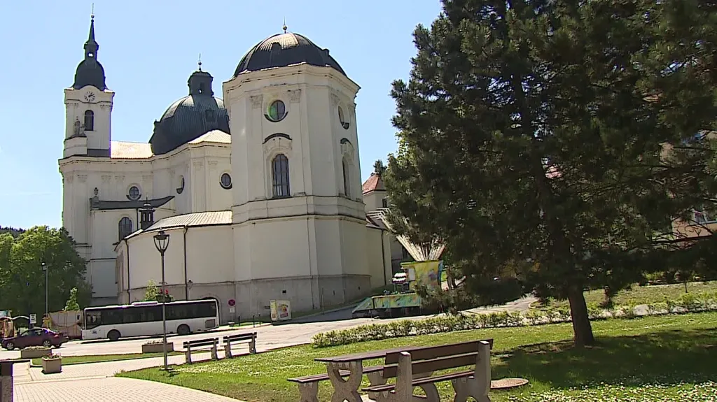 Farnost ve Křtinách