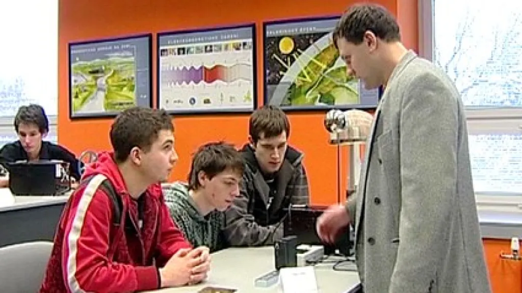 Studenti ve škole