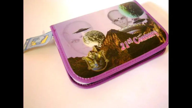 Penál s vysokým obsahem ftalátů