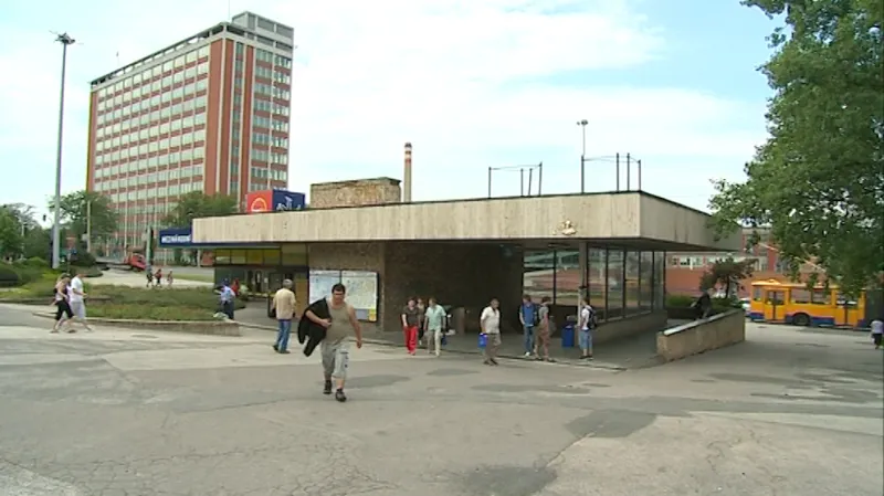 V nejbližších týdnech bude nadzemní část zdemolována