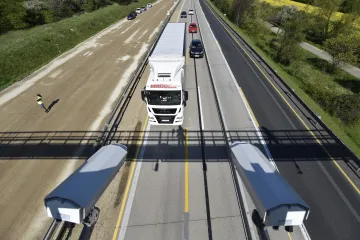 Pokuty začnou chodit i zahraničním řidičům, na D1 páchali v létě polovinu přestupků