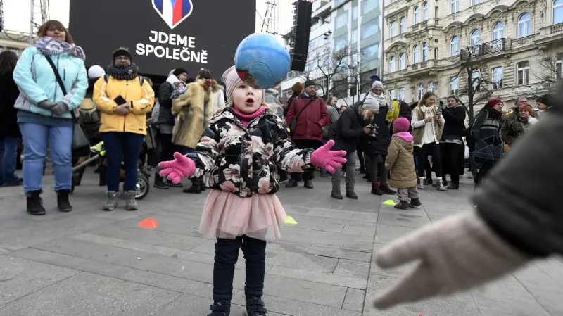 Protest proti pandemickému zákonu na Václavském náměstí