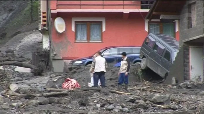 Povodně uštědřily Balkánu tvrdou ránu