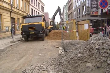 Rekonstrukce Krkonošské ulice přináší komplikace