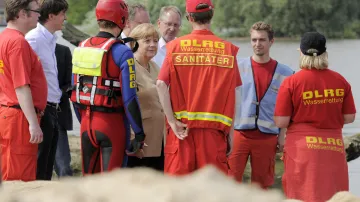 Angela Merkelová v severoněmeckém Hitzackeru