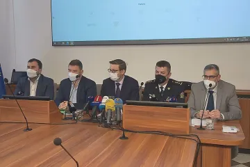 Zájemce o řidičský průkaz čekají od půlky února nové otázky, přibudou i videa