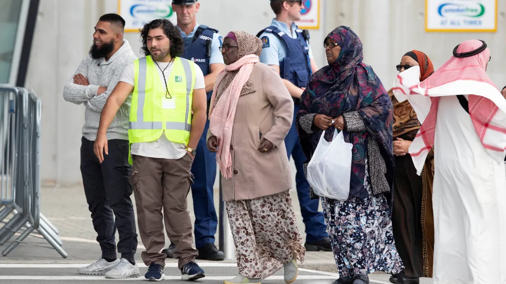 Muslimové v Christchurchi si připomínají rok od útoku
