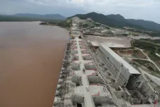 Spor o gigantické vodní dílo v Etiopii hasí už i Pompeo. Přehrada vysaje Egypt, bojí se Káhira