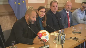 Události: Fotbalový tým složený z dětí ze sociálně vyloučených lokalit měl čelit rasismu