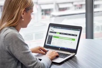 V Česku proběhla první „okamžitá“ platba mezi dvěma bankami. Novinka výrazně zrychlí převody peněz