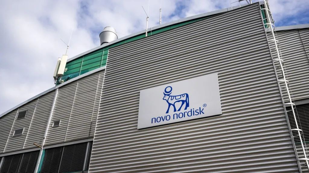 Výrobní závod dánské farmaceutické firmy Novo Nordisk v Jevanech u Prahy