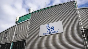 Výrobní závod dánské farmaceutické firmy Novo Nordisk v Jevanech u Prahy