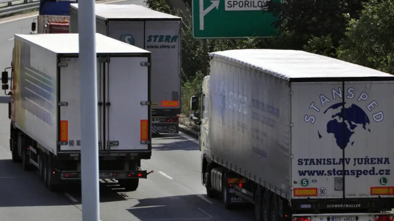 Kamiony na okruhu u Spořilova