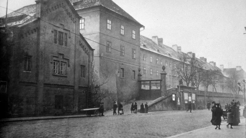 Újezdská kasárna v Praze