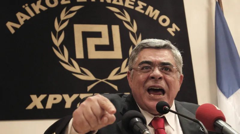 Lídr Zlatého úsvitu Nikolaos Mihaloliakos