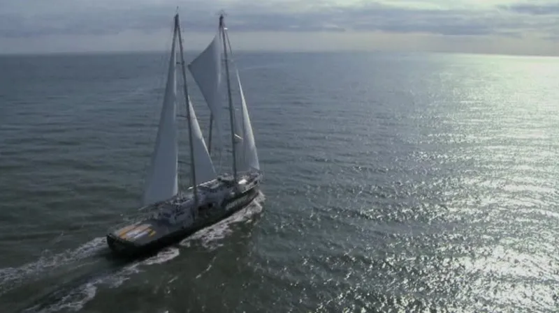 Vlajková loď Greenpeace