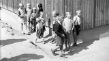 Kladenský sběrný tábor Němců v červenci 1945