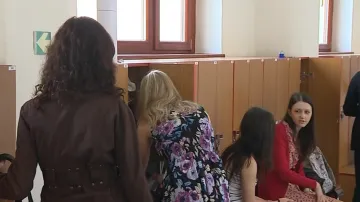 Studenti vsetínského gymnázia se bouří proti slučování