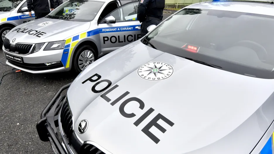 Policejní auta s rámy