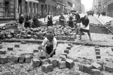 Svět po druhé světové válce měl hlad. Z něj se zrodil mimořádný růst