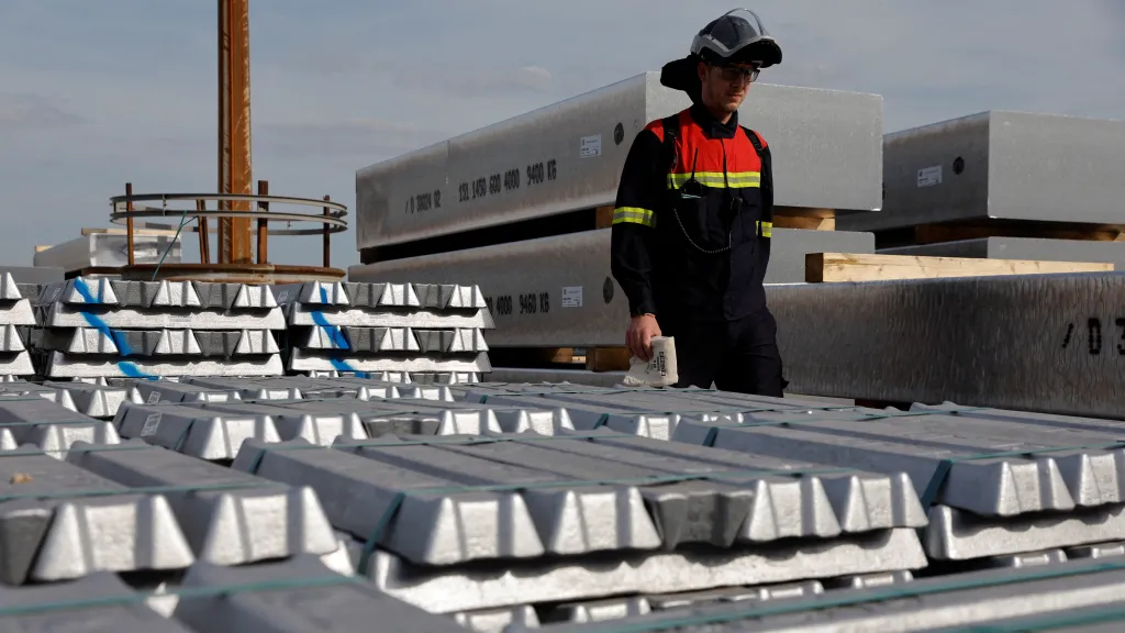 Ilustrační foto – hliníkové ingoty