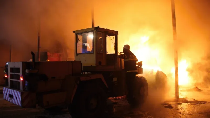 Hasiči bojovali s požárem seníku