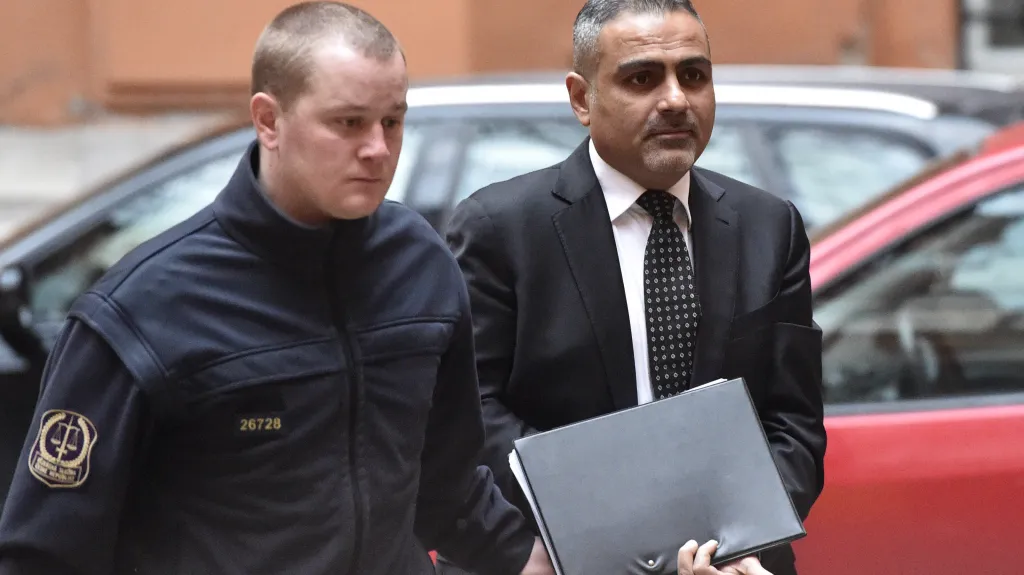 Zadeh se dočkal jen úředního propuštění