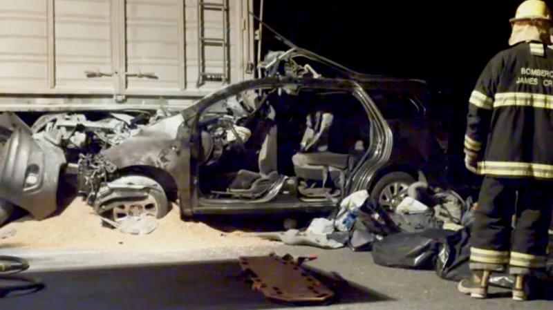 Při autonehodě v Argentině zahynuli tři příbuzní papeže Františka