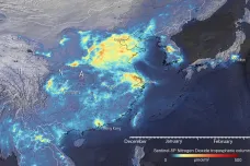 Emise oxidu dusičitého v Číně klesly až o 40 procent, ukázaly snímky evropských družic
