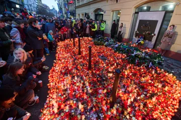 Česko si připomnělo 17. listopad, davy vyrazily na Národní třídu