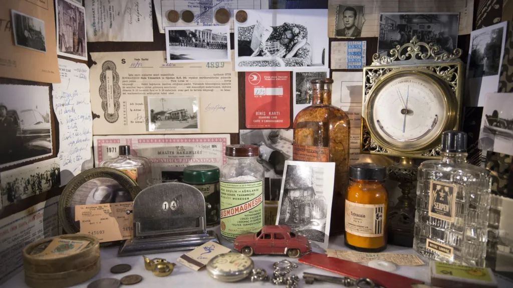 Z výstavy Muzeum nevinnosti v Somerset House