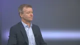 Studio ČT24: Komentátor Petr Honzejk ke spolupráci Stačilo! a SOCDEM