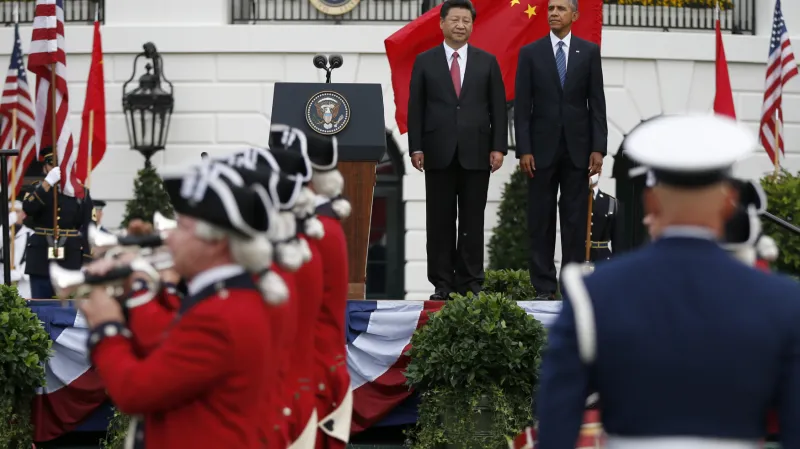 Setkání státníků na zahradě Bílého domu