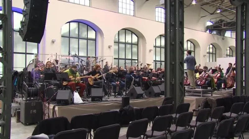 NO COMMENT: The Plastic People a Filharmonie Brno