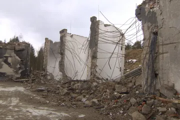 Exploze v Poličce: Statik doporučil demolici. Štáb ČT natáčel na místě výbuchu
