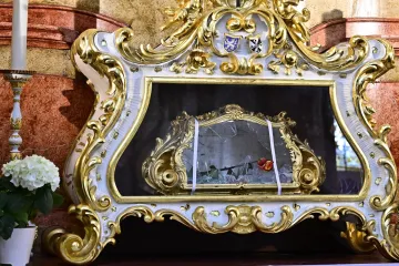 Veřejnost naposledy uvidí lebku svaté Zdislavy, církev ji uloží do hrobky