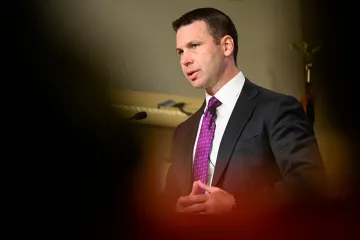 Americké ministerstvo vnitřní bezpečnosti opět přichází o vedení. Odstoupil úřadující šéf