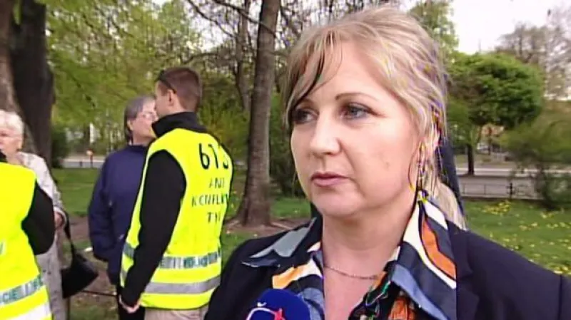 Břeclaví prošli protestující radikálové