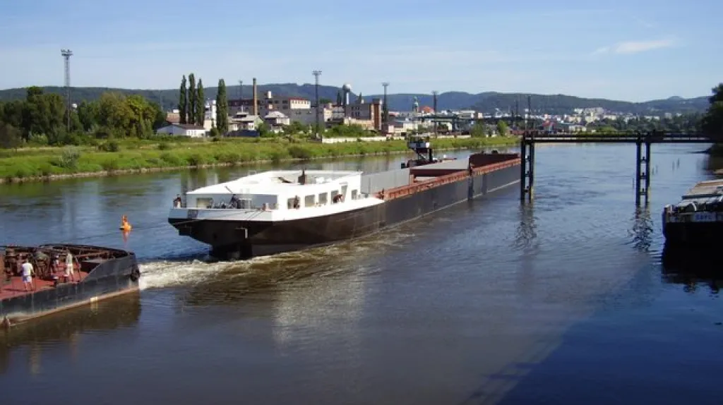 Lodní doprava na Labi