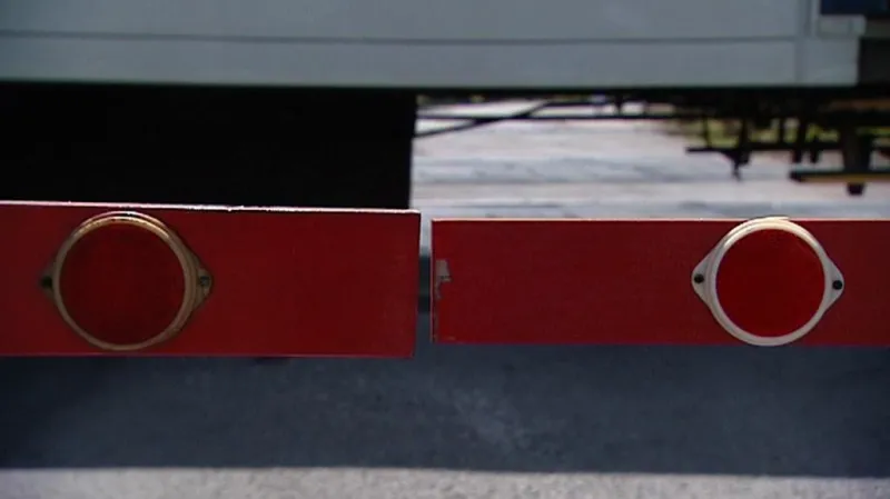 UDÁLOSTI: Bezpečnost na přejezdech mají zajistit čidla