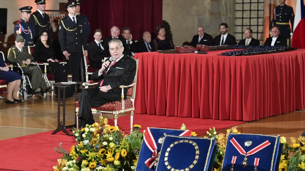 Udílení státních vyznamenání ve Vladislavském sále