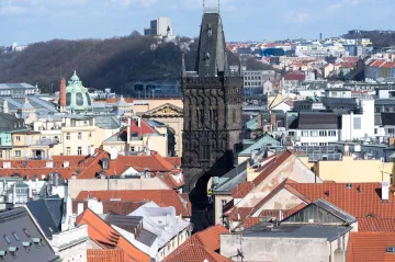 Oprava Prašné brány se posouvá o rok. Praha ji chce předat jinému správci