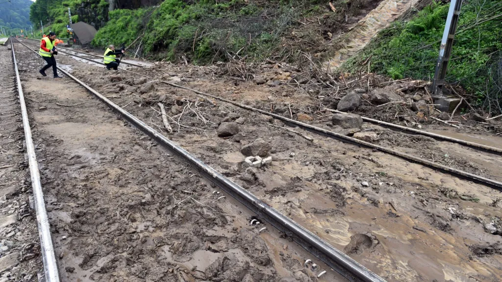 Sesuv půdy u Schmilky