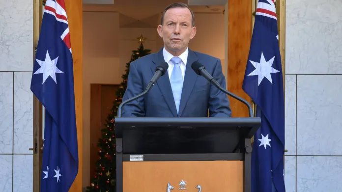 Tony Abbott: "Nevíme, jestli je to politicky motivované. Jsou tady ale určité indicie, že by mohlo být."