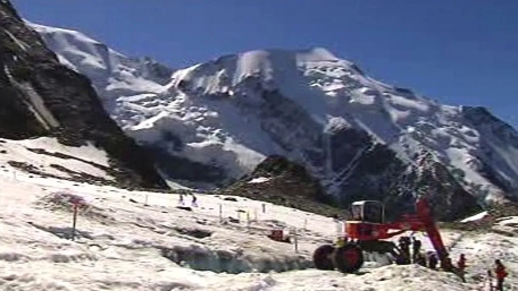 Odčerpávání jezera pod Mont Blancem