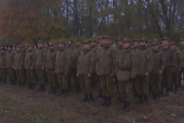 Ruští vojáci dorazili do Běloruska. Analytici odhadují další kroky diktátora Lukašenka