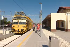 Na trať z Olomouce do Uničova se vrací provoz. Vlaky mohou jezdit až 160 kilometrů v hodině