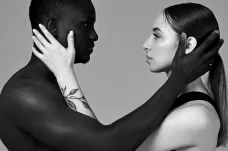 Ani mezirasová manželství nebrání rasistickému chování, ukazuje výzkum v USA