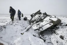 Dvě zimy na bojišti. Lepší vybavení mají Ukrajinci, Rusům shánějí uniformy blogeři
